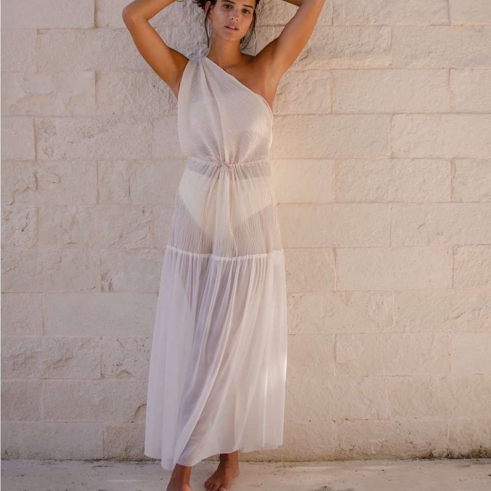 Elegant Handmade in Mexico White One-Shoulder Cover up